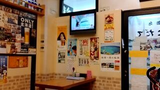 宿泊したホテルの朝食は函館朝市の提携店での食事でした。