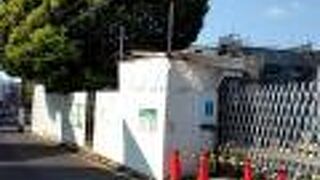 この辺りのはずなのですが、工事中でした。案内表示もありません。