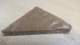 三角ういろは、黒糖の甘さが味わい深かったです