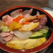 たぶ屋の海鮮丼