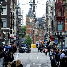 ライゼ通りの約半キロ北東から