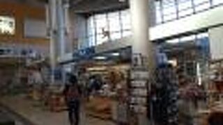 目に飛び込んでくる