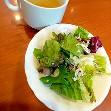 セットのサラダ＆スープ