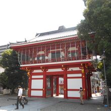 大須観音仁王門