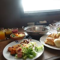 朝ごはんは海の見えるレストランで