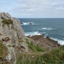 断崖絶壁の眺望！