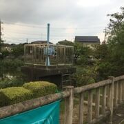 調整池の周りにある公園