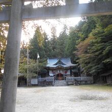 湯泉神社拝殿