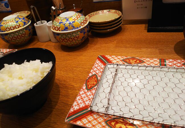 揚げたて天ぷらが楽しめます。