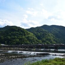 渡月橋の全景