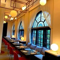 メインレストランの「THE BALL」