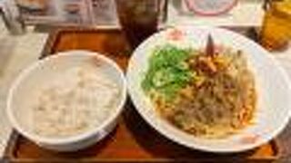 しっかり辛くて痺れる担々麺が美味しい