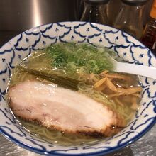 名古屋驛麺通り醐りょう 函館らーめん