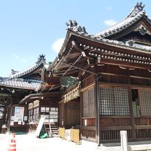 神社建物。