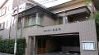 邸宅と思えるような建物