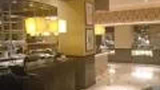 見掛け倒しの豪華ビュッフェ