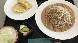 蕎麦とガレットの店