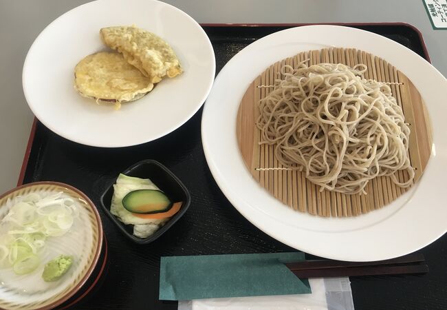 蕎麦とガレットの店