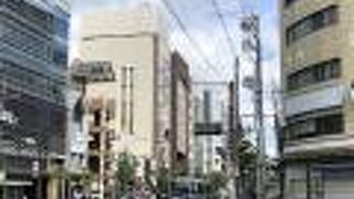 河原町通り沿い