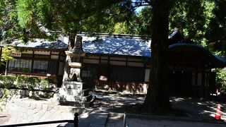 山口市菜香亭の隣にある豊栄神社