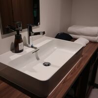 むき出しの洗面所　コンパクトにまとまっているお部屋です