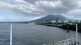 所要時間15分。運賃は大人200円。ヴィッツサイズで1400円（大人ひとり込）