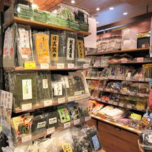 昆布、鮭、乳製品などの種類は多いです