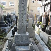関東大震災の亀戸事件の犠牲者の石碑も建てられていた