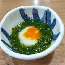 お通しのめかぶ