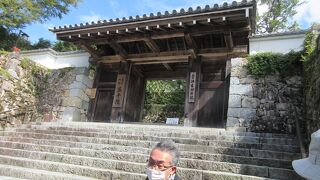 念仏聖の里大原の地に創建された門跡さん