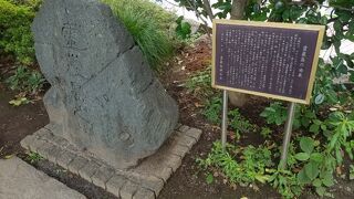 日本橋川、亀島川、隅田川に囲まれた島