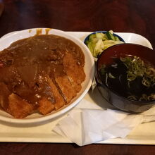 カツカレー850円