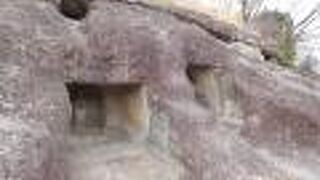 ザ・百穴古墳。