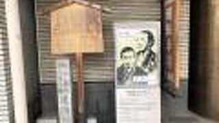 人通りの多い河原町通り沿い