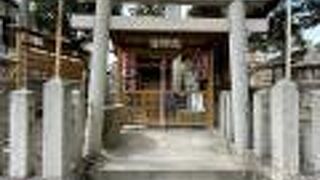 粉河寺の門前にある神社