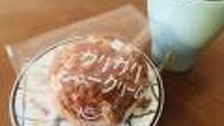 カリカリ生地にたっぷりカスタード