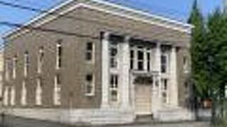 レンガ造りの建物