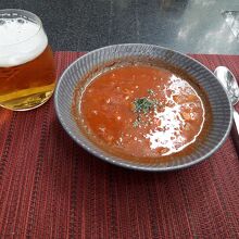ランチのスープ＆チンタオビール