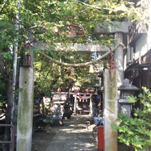 小さな神社