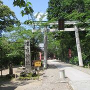 本丸跡に建てられた神社