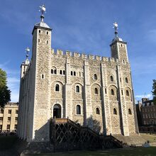 ホワイトタワー