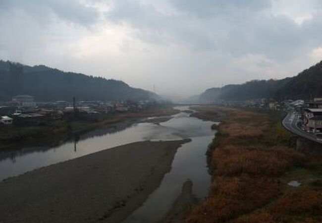 紀の川の上流が吉野川