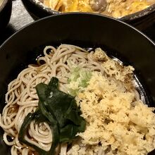 コシのある蕎麦、コレは付けた方がいい