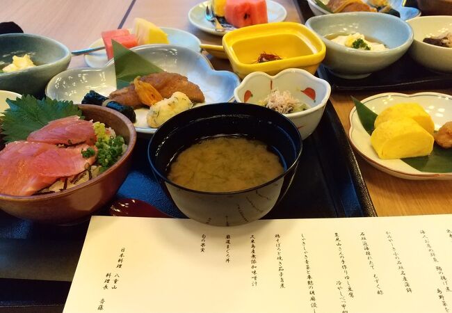 朝食、夕食と美味しい和食