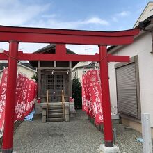 駅前の通りから