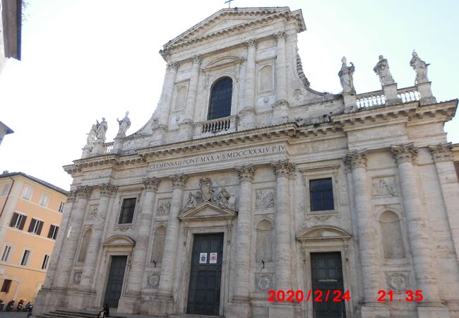フィレンツェの人達のために造られた教会