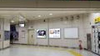 雪深い上越を走ります