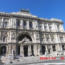 外観ですがカメラに入り切りません