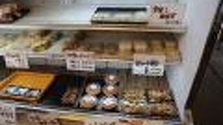 おいしい湧水で作った豆腐が食べられます