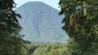 真正面に羊蹄山